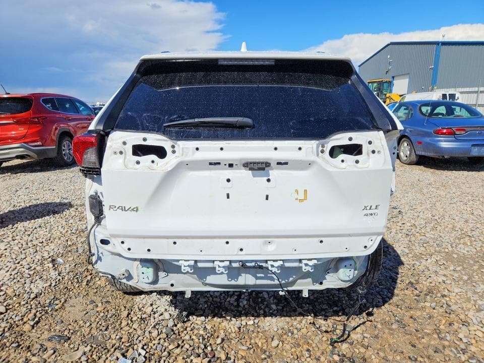 2021 TOYOTA RAV4 XLE 6