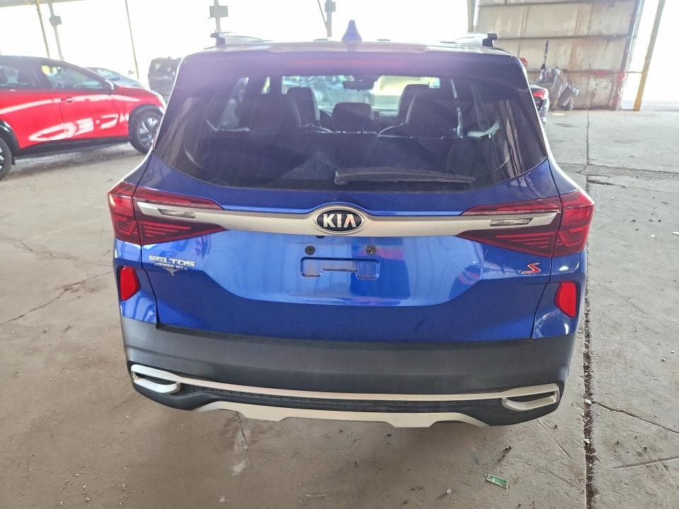 2021 KIA SELTOS S 6