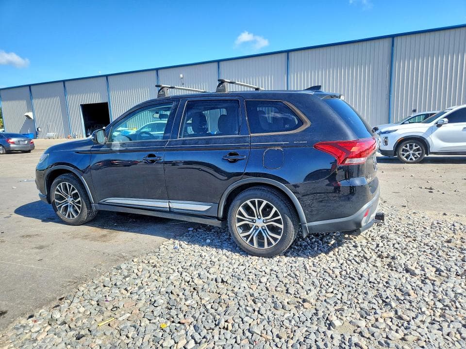 2017 MITSUBISHI OUTLANDER SE 2