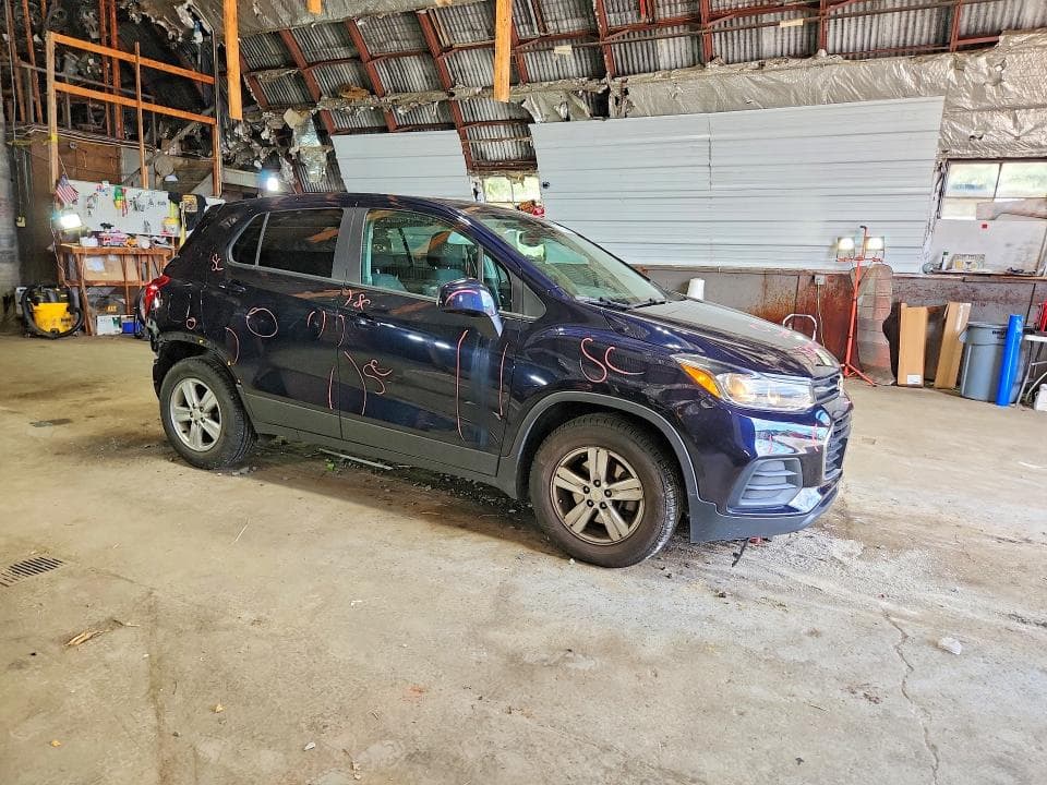2021 CHEVROLET TRAX LS 4