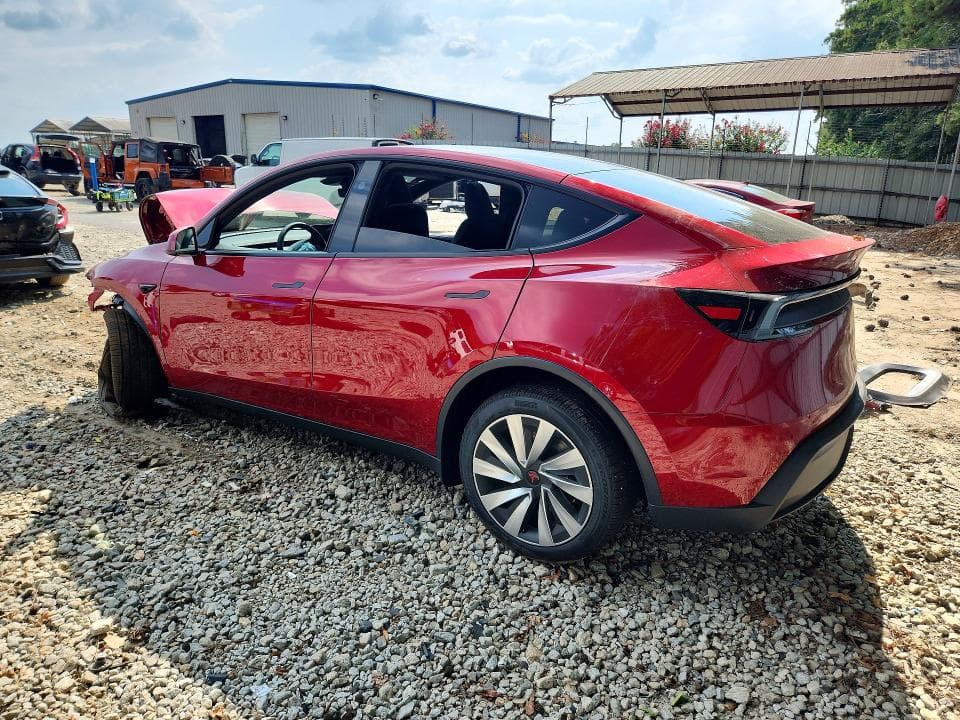 2026 TESLA MODEL Y 2