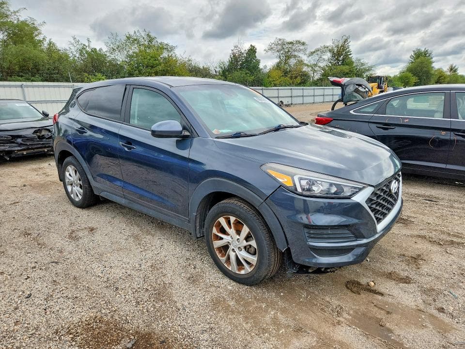 2020 HYUNDAI TUCSON SE 4