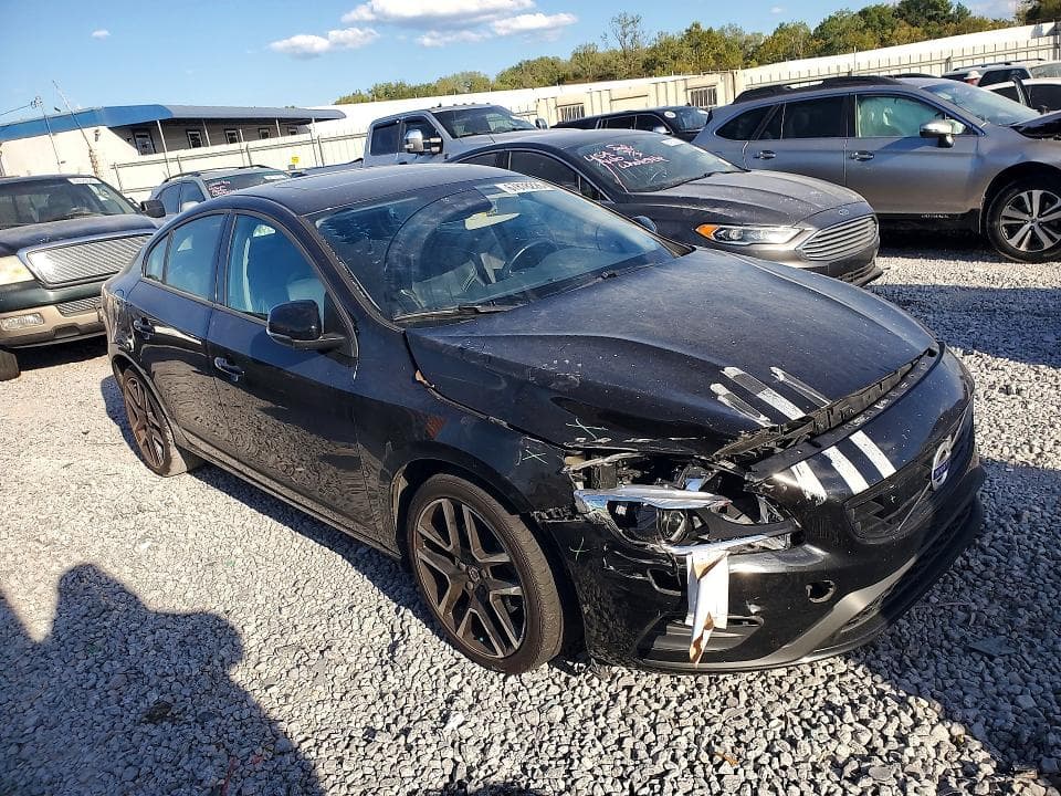 2017 VOLVO S60 4