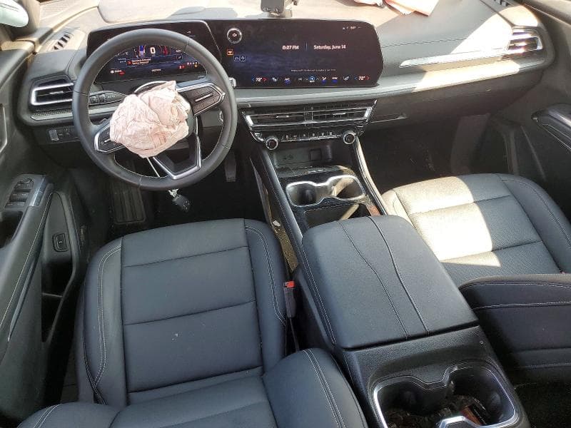 2026 CHEVROLET TRAVERSE LT 8