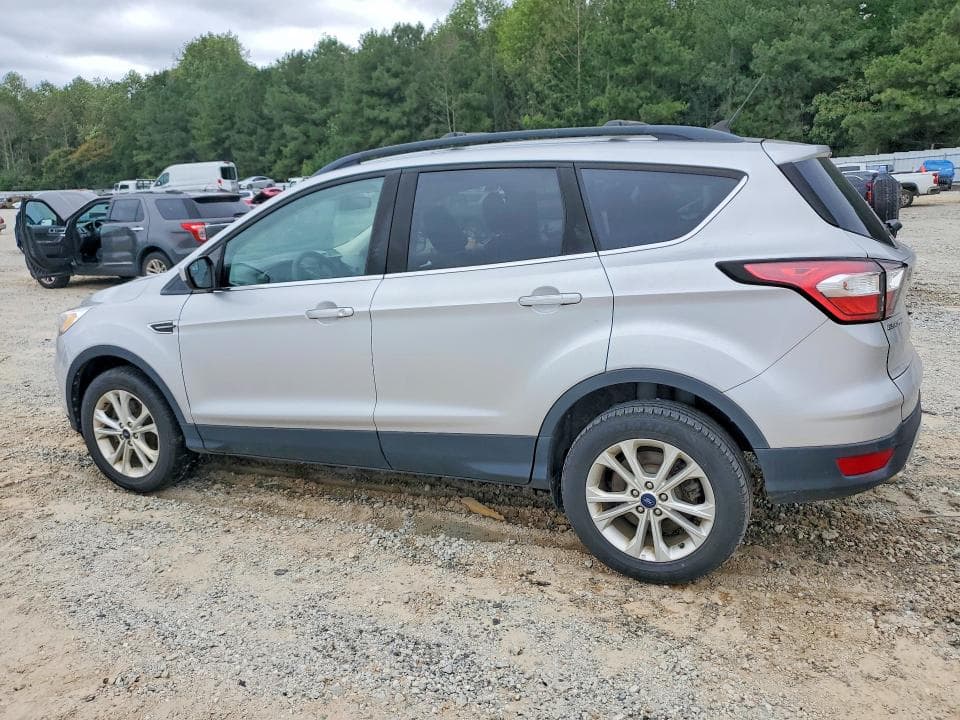 2018 FORD ESCAPE SE 2
