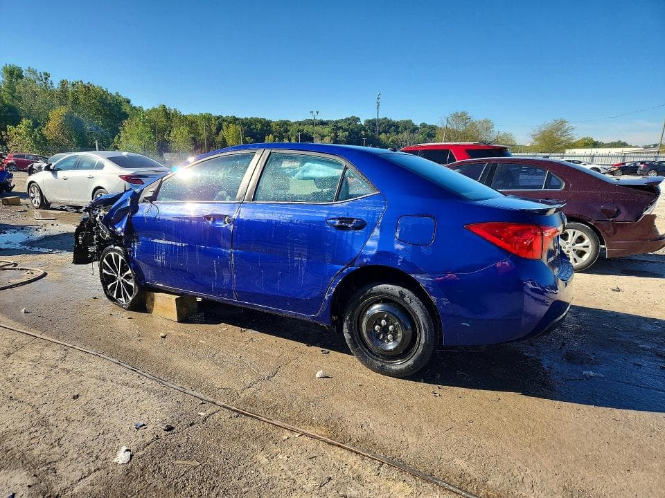 2019 TOYOTA COROLLA SE 2