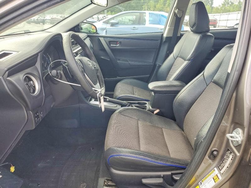 2017 TOYOTA COROLLA SE 7