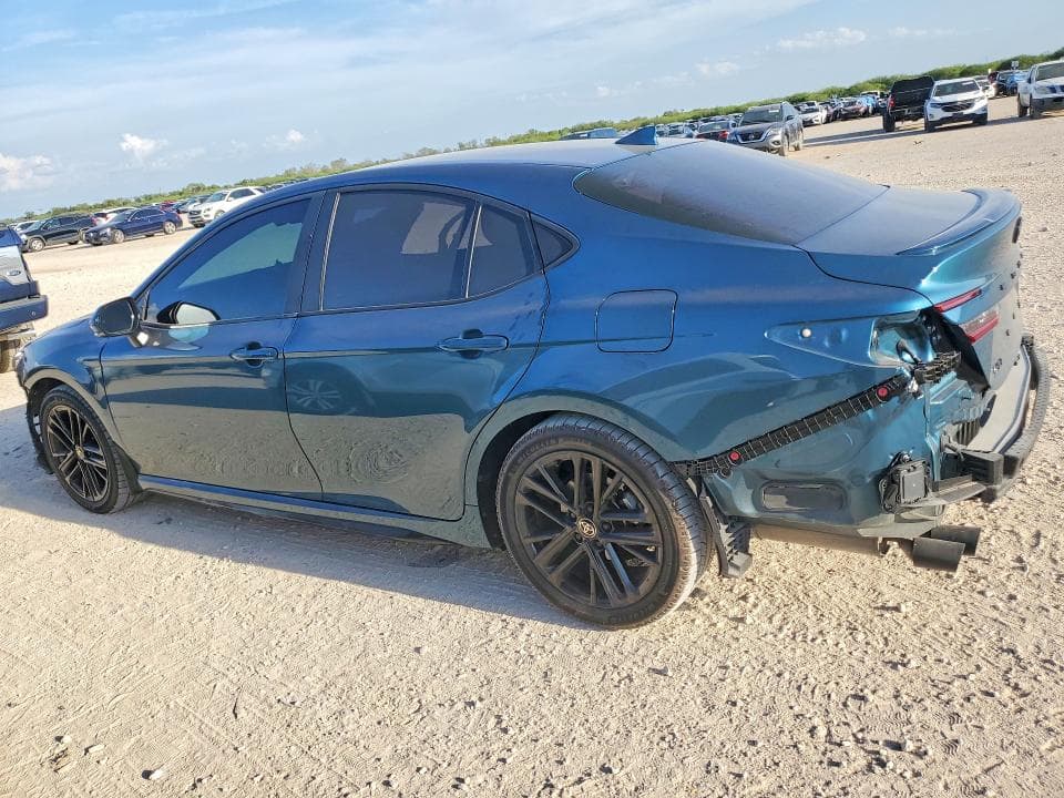 2025 TOYOTA CAMRY SE 2