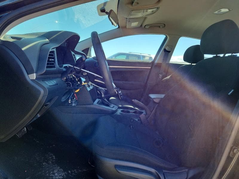 2019 HYUNDAI ELANTRA SE 7