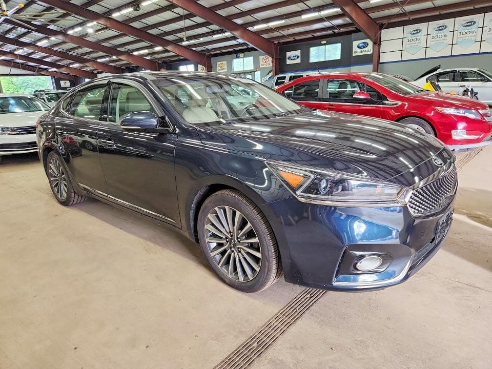 2017 KIA CADENZA PREMIUM 4