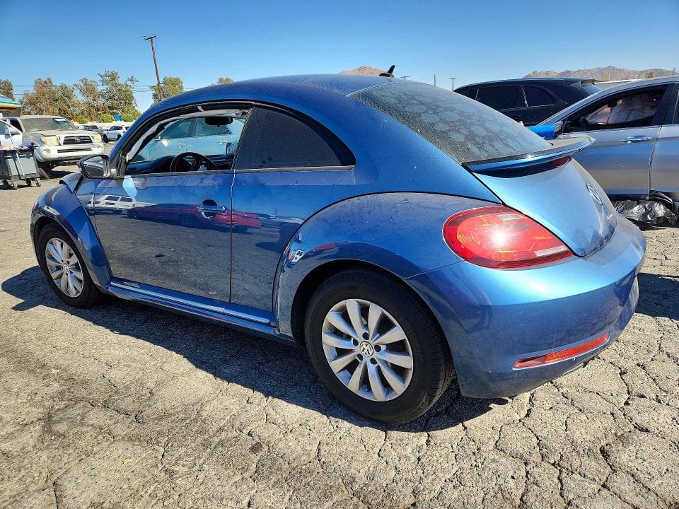 2019 VOLKSWAGEN BEETLE S 2