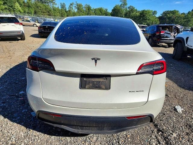 2023 TESLA MODEL Y 6