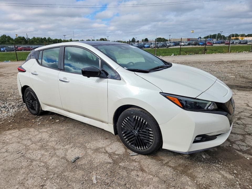2023 NISSAN LEAF SV PLUS 4