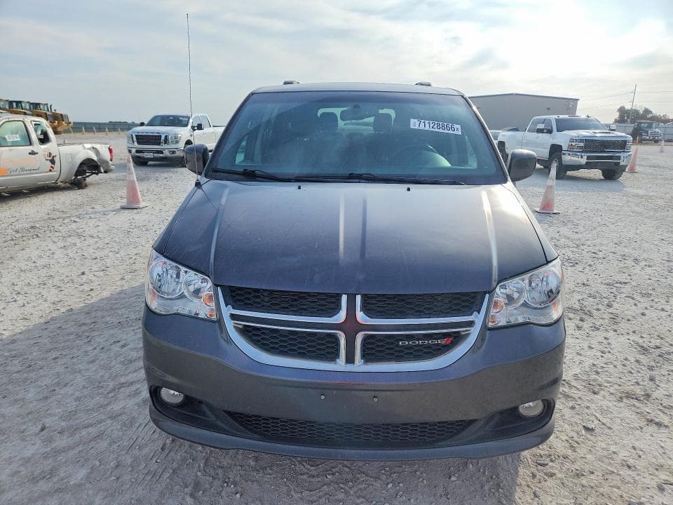 2017 DODGE GRAND CARAVAN SXT 5