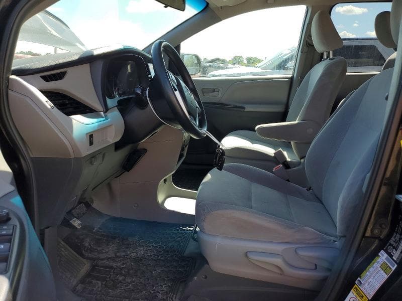 2017 TOYOTA SIENNA L 7-PASSENGER 7