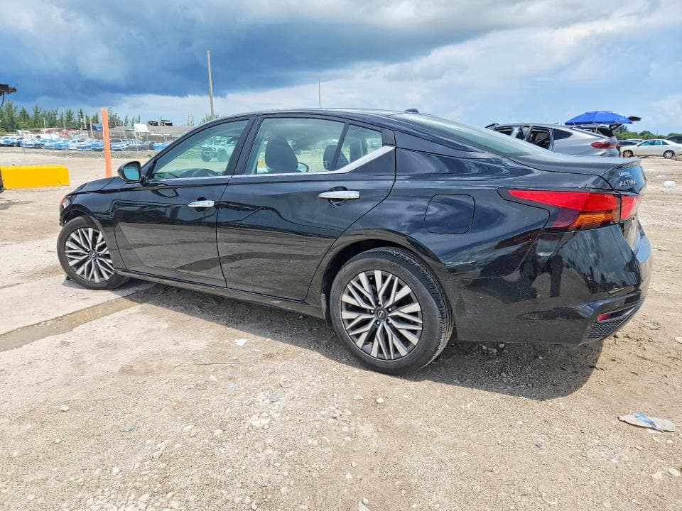 2024 NISSAN ALTIMA SV 2