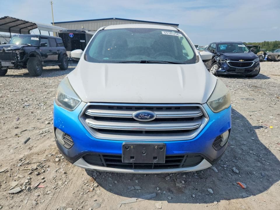 2017 FORD ESCAPE SE 5