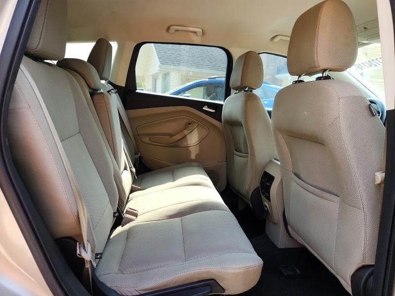 2017 FORD ESCAPE SE 11