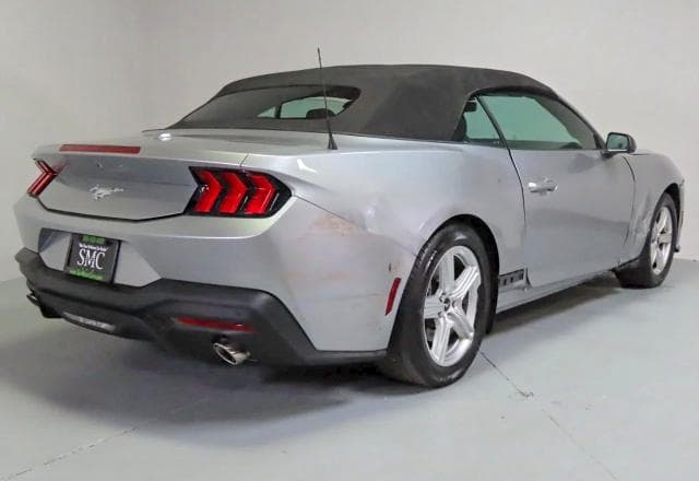 2026 FORD MUSTANG 3