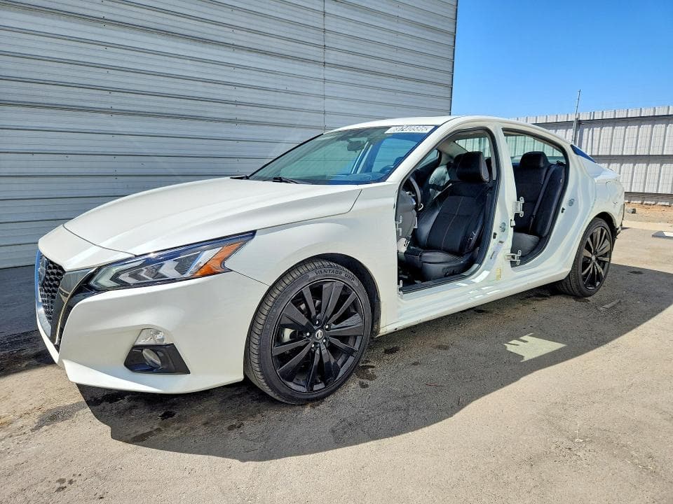 2022 NISSAN ALTIMA SR - 1
