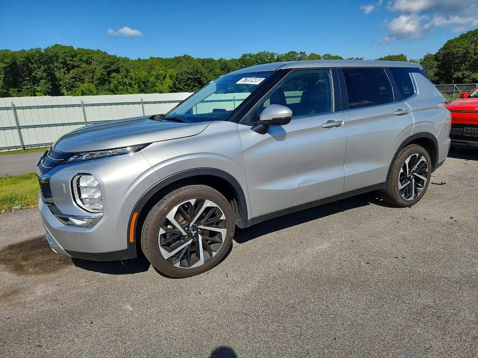 2024 MITSUBISHI OUTLANDER SE - 1