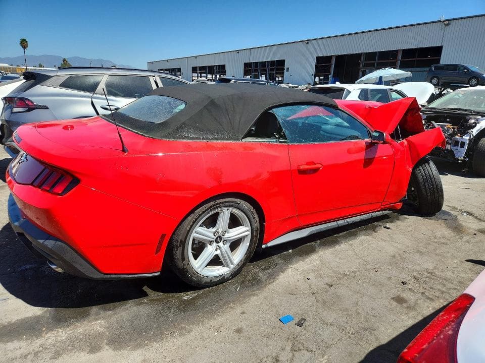 2026 FORD MUSTANG 3