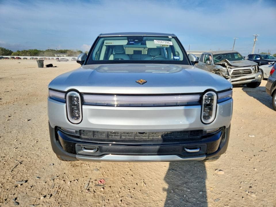 2025 RIVIAN R1T ADVENTURE 5