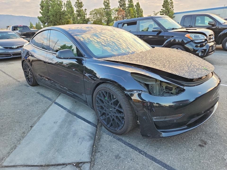 2018 TESLA MODEL 3 4