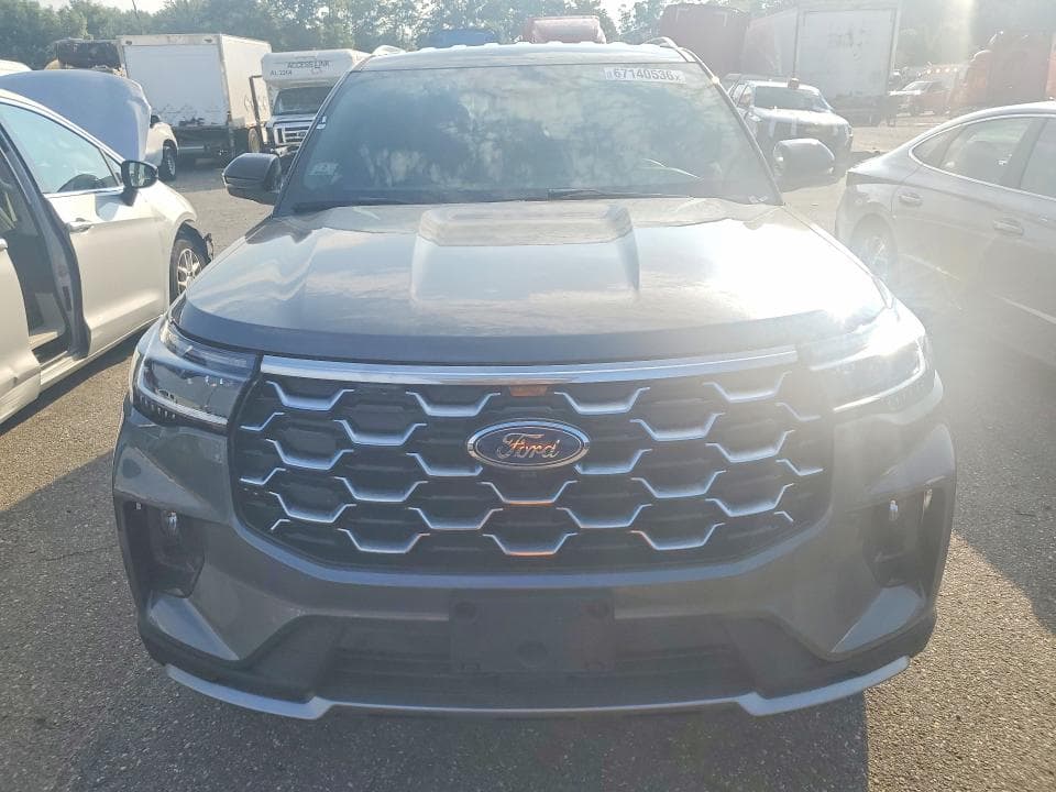 2026 FORD EXPLORER PLATINUM 5
