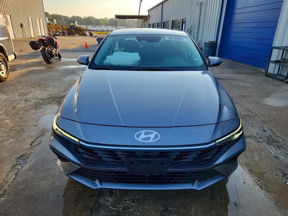 2024 HYUNDAI ELANTRA SEL 5