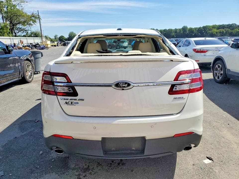 2019 FORD TAURUS SEL 6