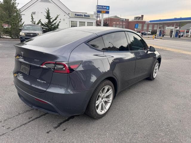 2021 TESLA MODEL Y 4