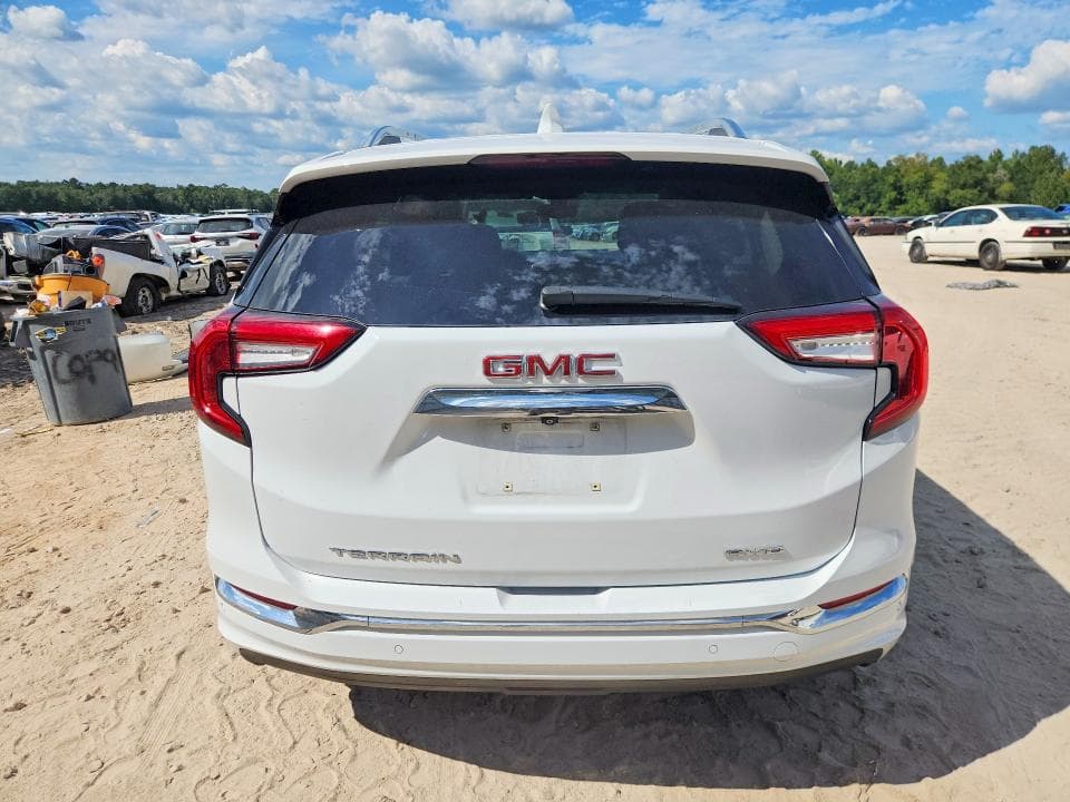 2022 GMC TERRAIN DENALI 6