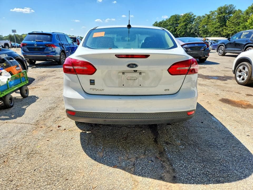 2017 FORD FOCUS SE 6
