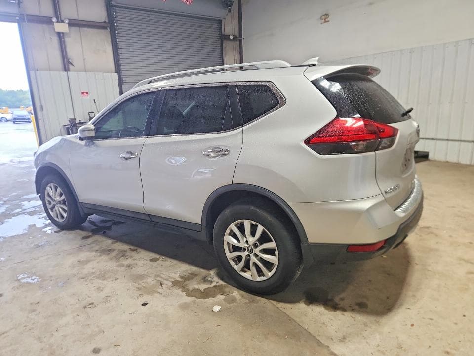 2017 NISSAN ROGUE SV 2