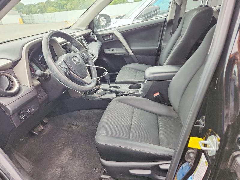 2017 TOYOTA RAV4 LE 7