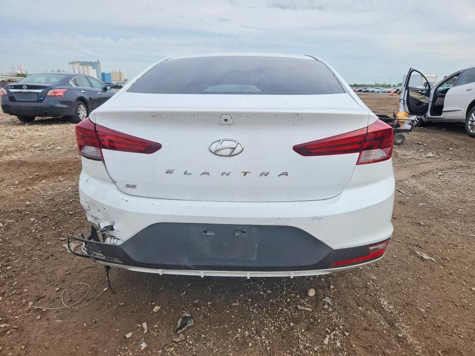 2019 HYUNDAI ELANTRA SE 6