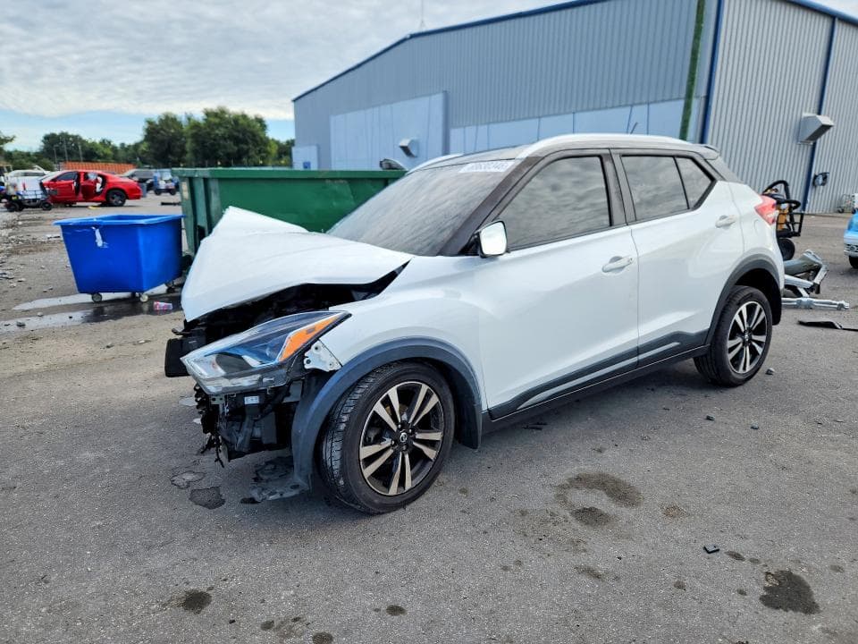 2020 NISSAN KICKS SR - 1