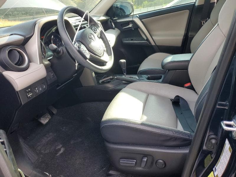 2017 TOYOTA RAV4 PLATINUM 7