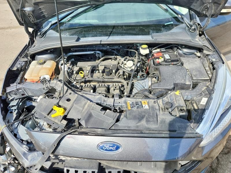 2017 FORD FOCUS SE 11