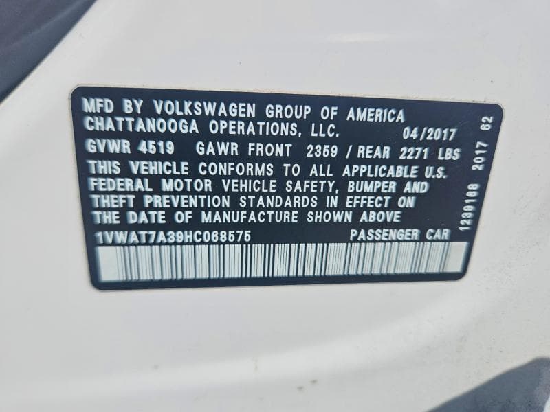2017 VOLKSWAGEN PASSAT S 13