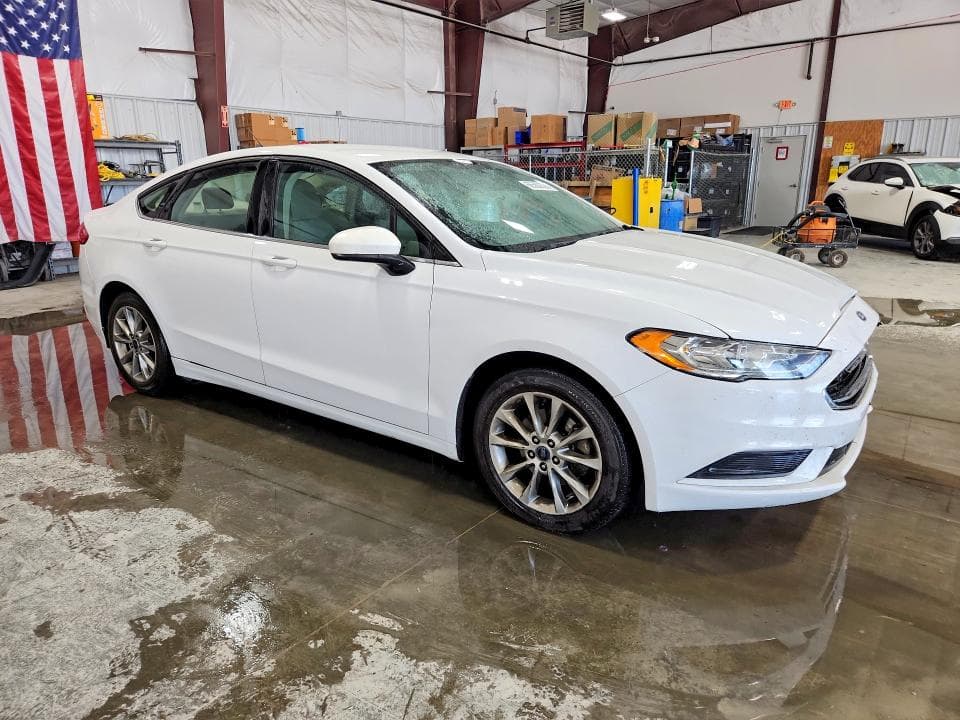 2017 FORD FUSION SE 4