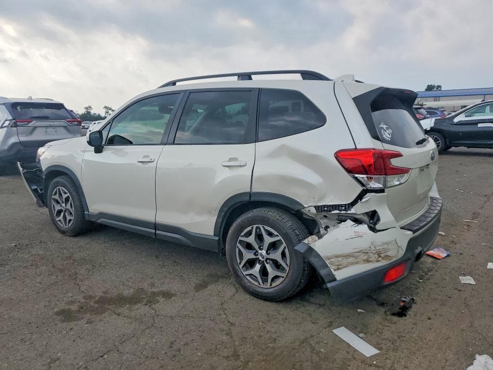 2020 SUBARU FORESTER PREMIUM 2