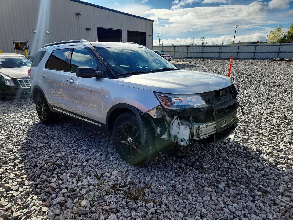 2019 FORD EXPLORER XLT 4