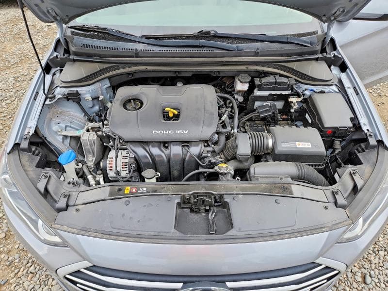2017 HYUNDAI ELANTRA SE 11