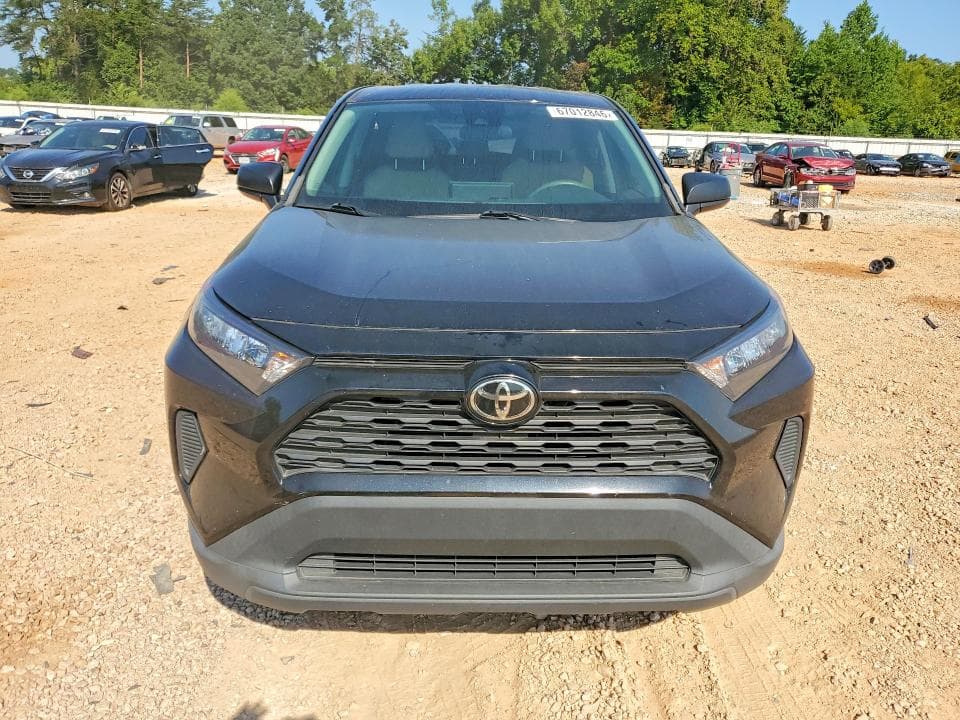 2022 TOYOTA RAV4 LE 5