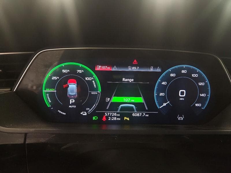 2022 AUDI E-TRON PREMIUM 9