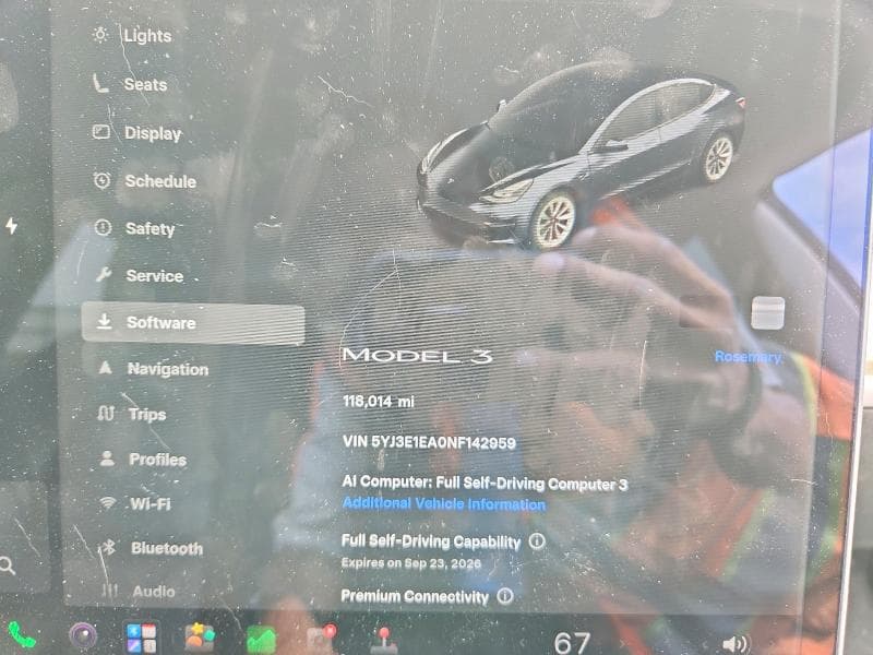 2022 TESLA MODEL 3 9