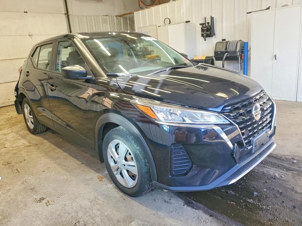 2021 NISSAN KICKS S 4
