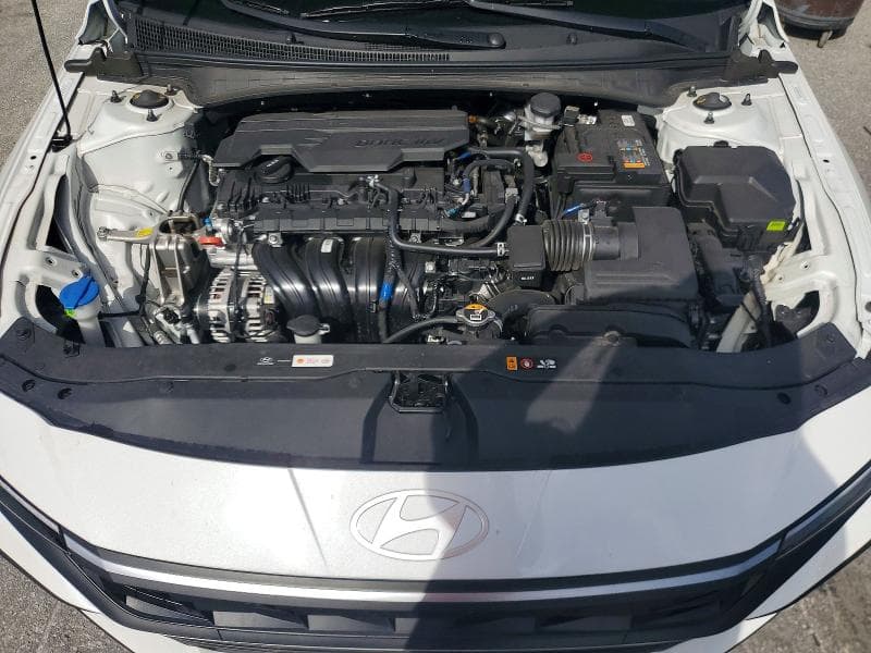 2024 HYUNDAI ELANTRA SEL 11